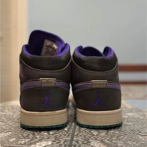 Retro 1 Mid Grape